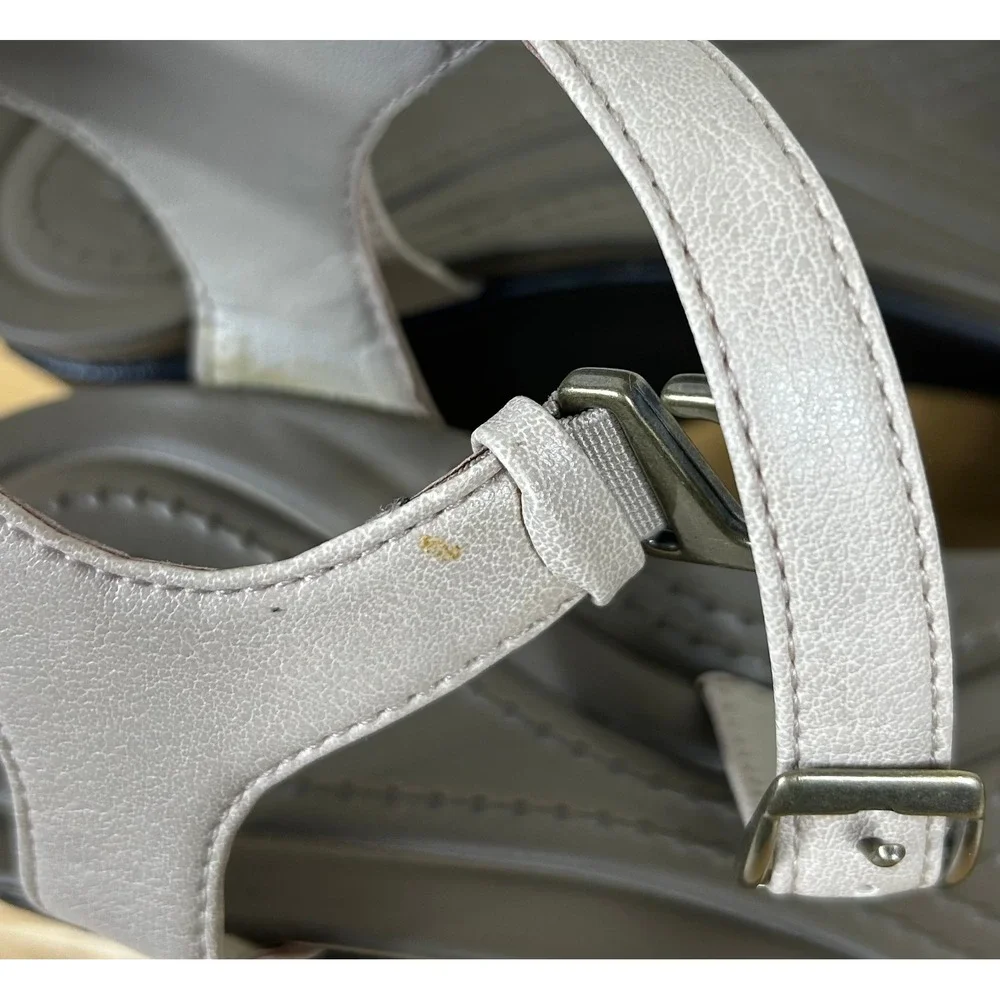 Crocs Leigh II Wedge Sandals Women 10 Taupe Ankle Strap Dual Comfort Neutral